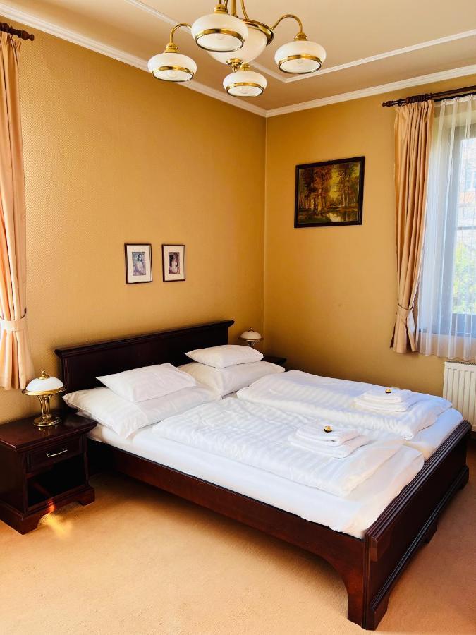 Penzion Villa Ancora Šumperk エクステリア 写真