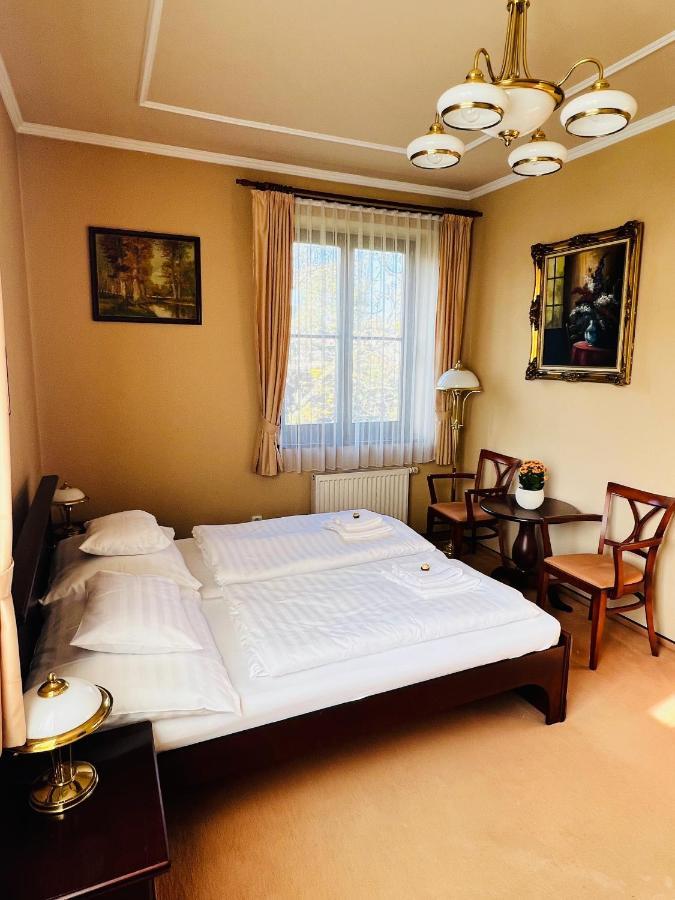 Penzion Villa Ancora Šumperk エクステリア 写真