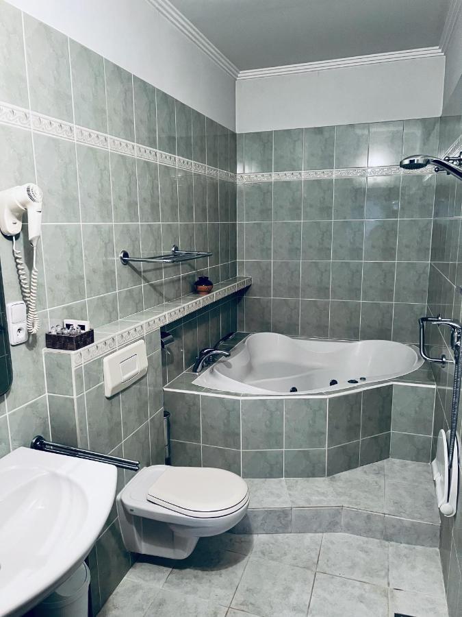 Penzion Villa Ancora Šumperk エクステリア 写真